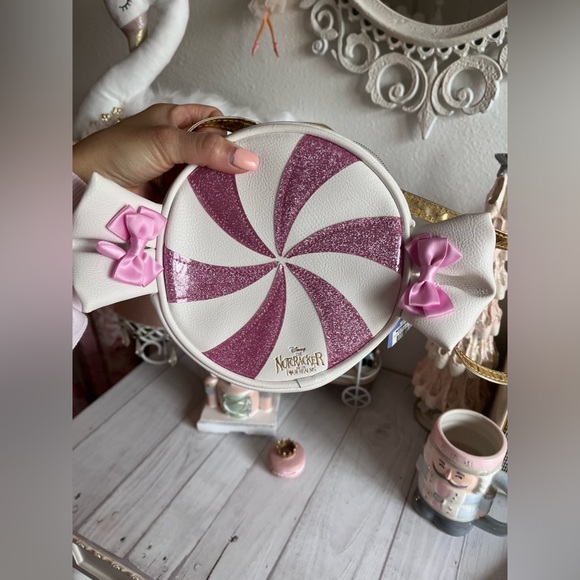 Nutcracker purse - Picture 1 of 4